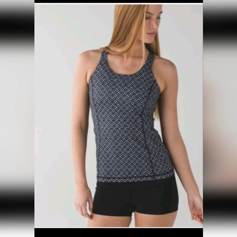 Lululemon Womens Black And White Geometric Print Strappy Back Enhearten Tank 8